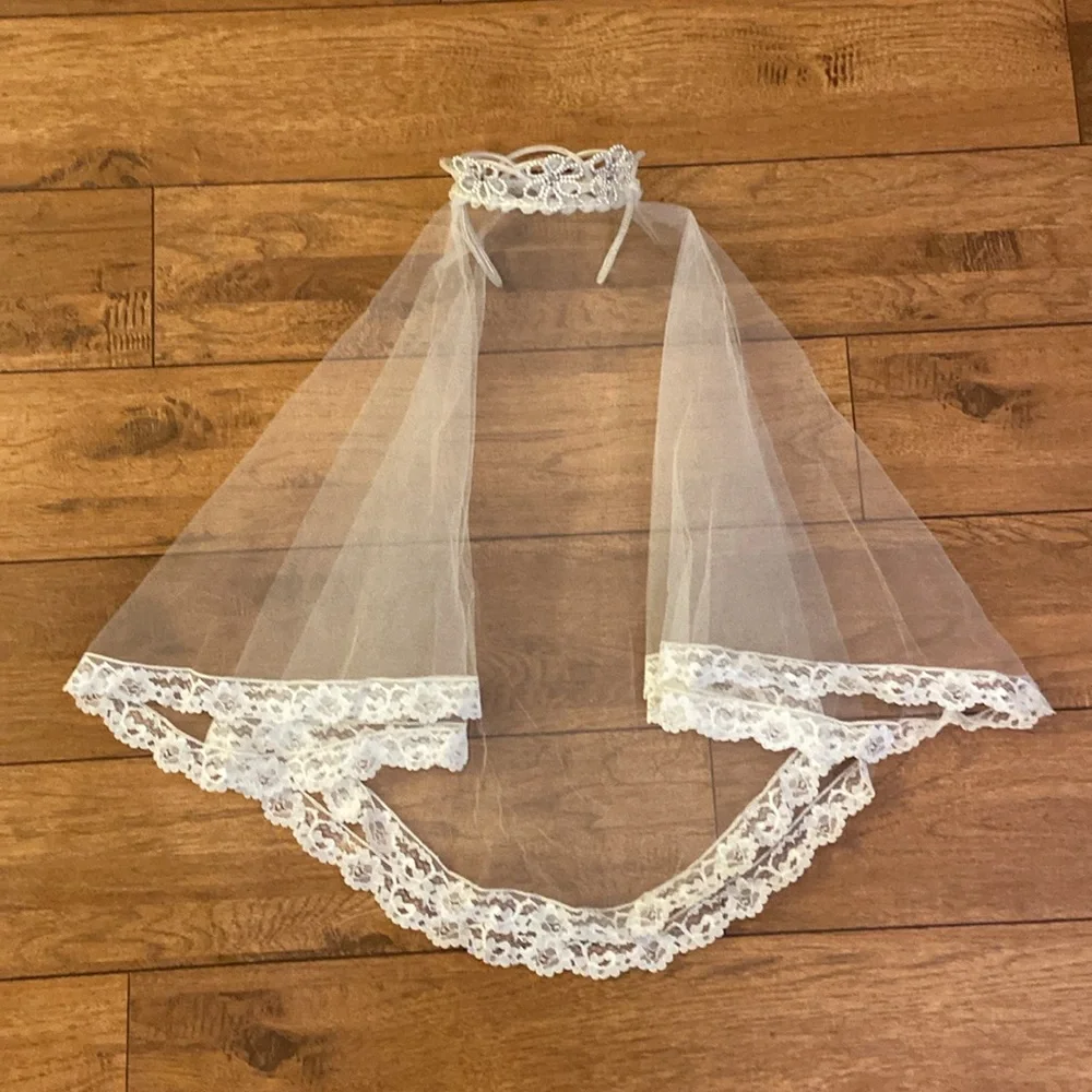 Vintage Girl’s First Communion Veil